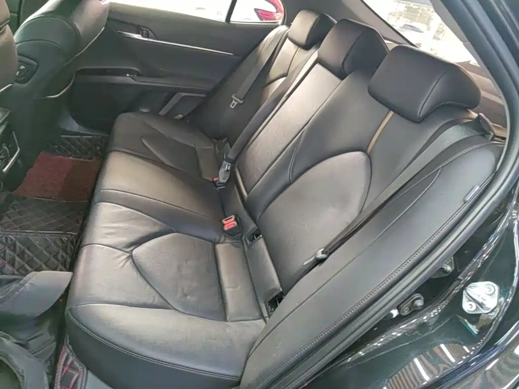 Toyota Camry 2021 — фото 17