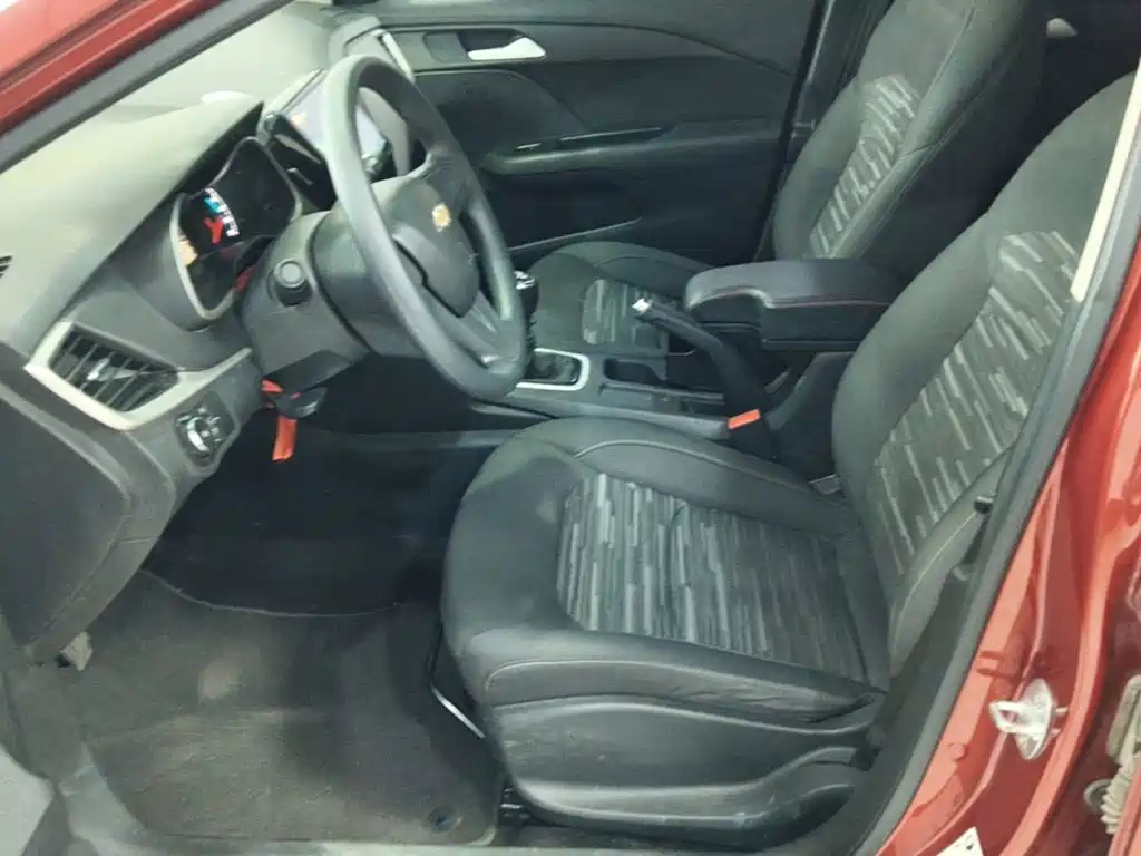 Chevrolet Cavalier 2018 — фото 15