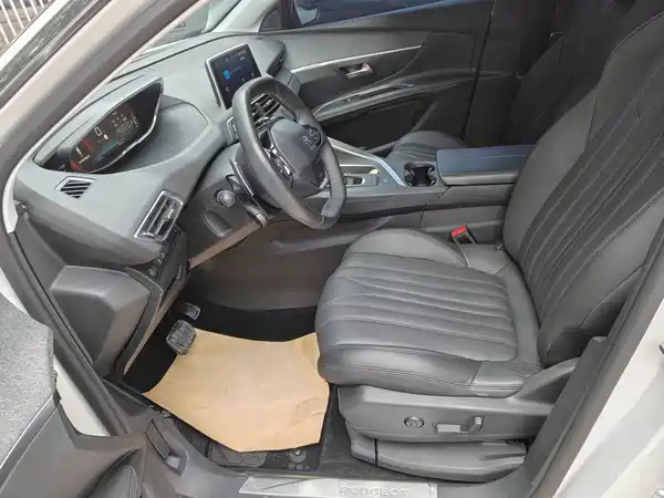 Peugeot 5008 2017