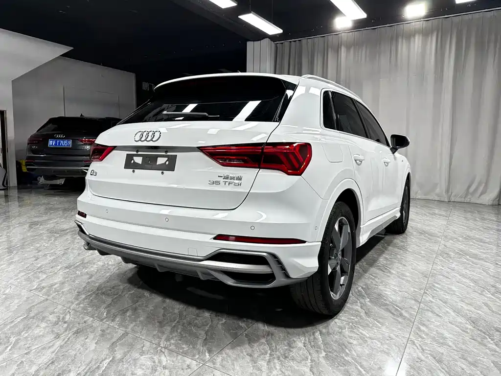 Audi Q3 2022