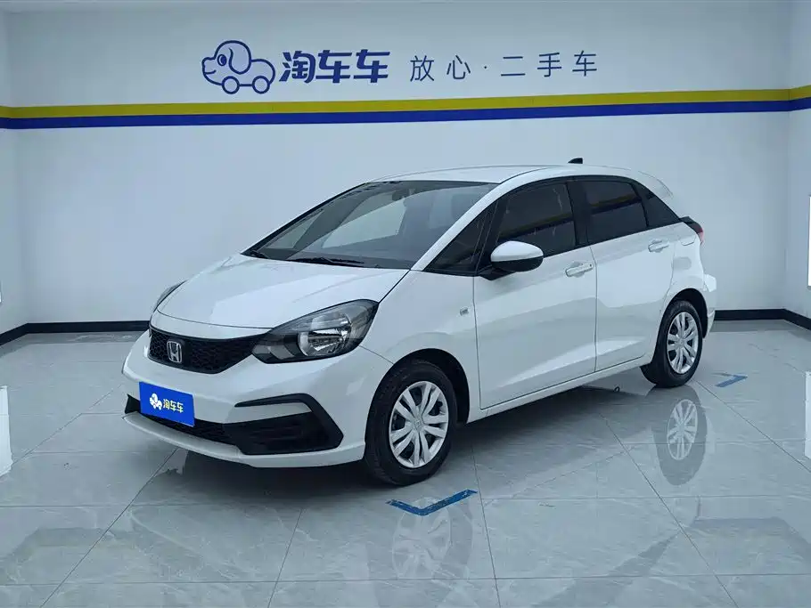 Honda Fit 2024 — фото 1