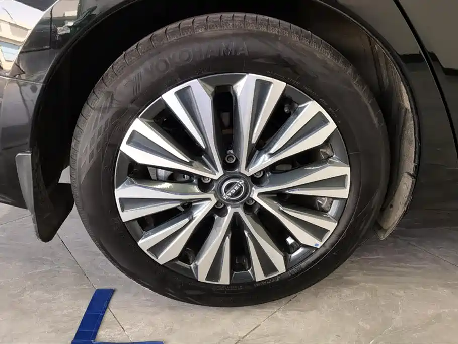 Nissan Teana 2023