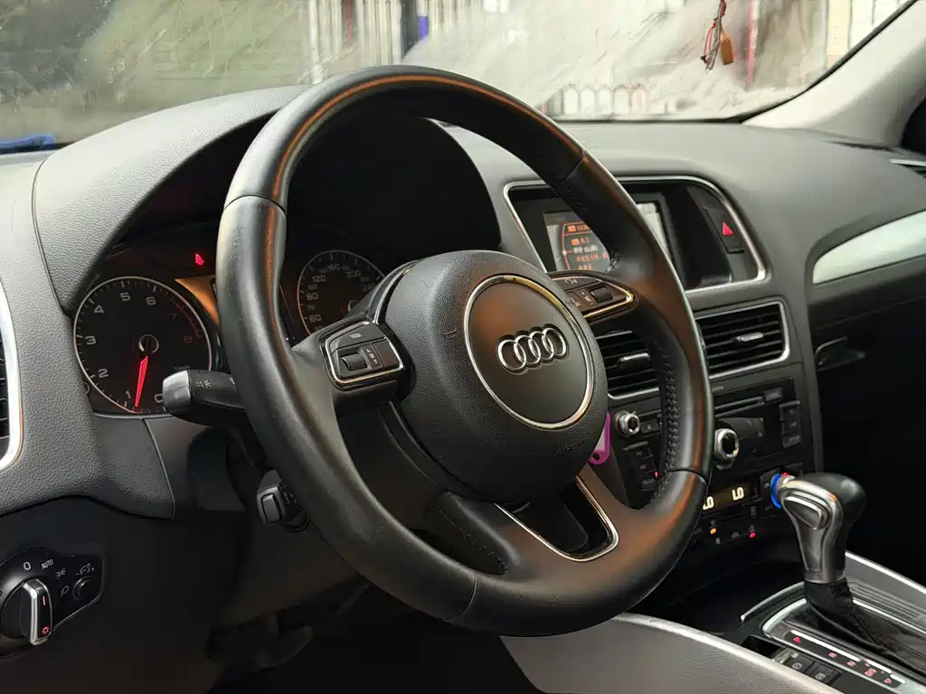 Audi Q5 2013 — фото 11