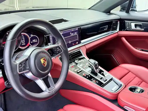 Porsche Panamera 2020