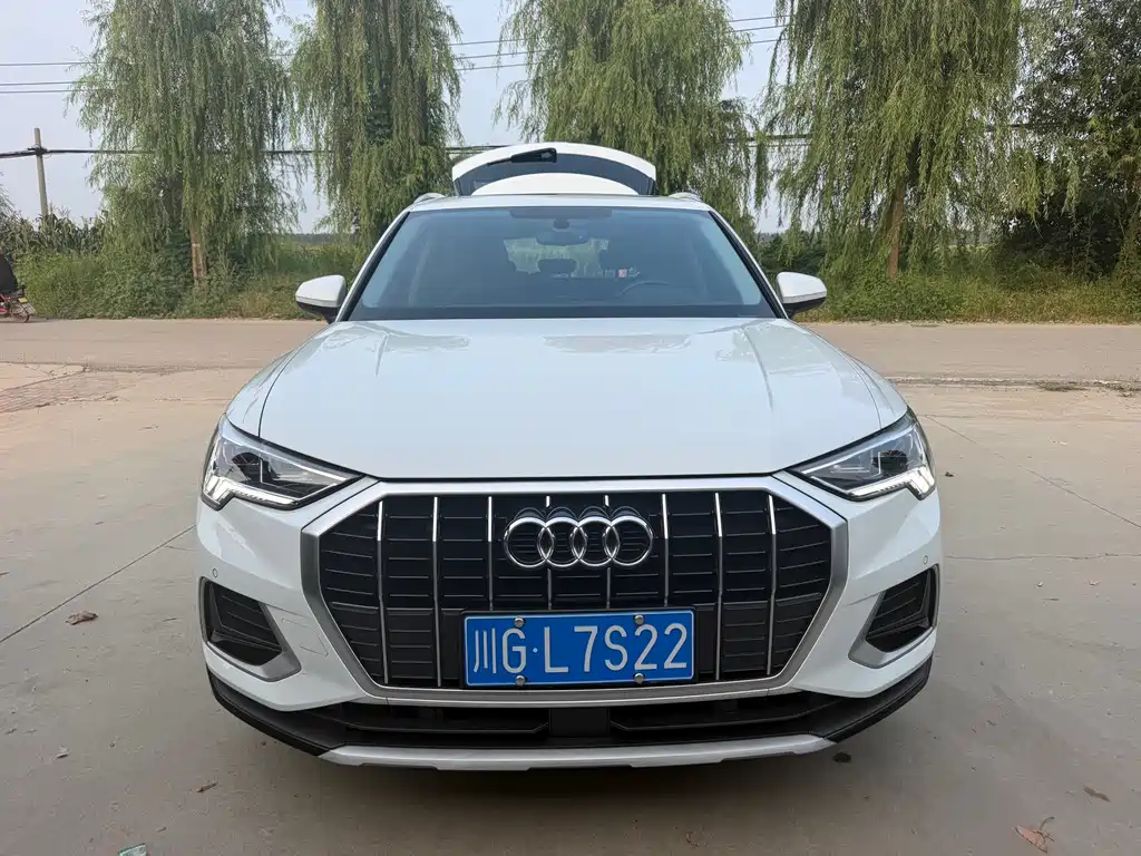 Audi Q3 2023 — фото 2