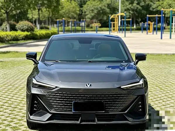 Changan UNI-V 2023