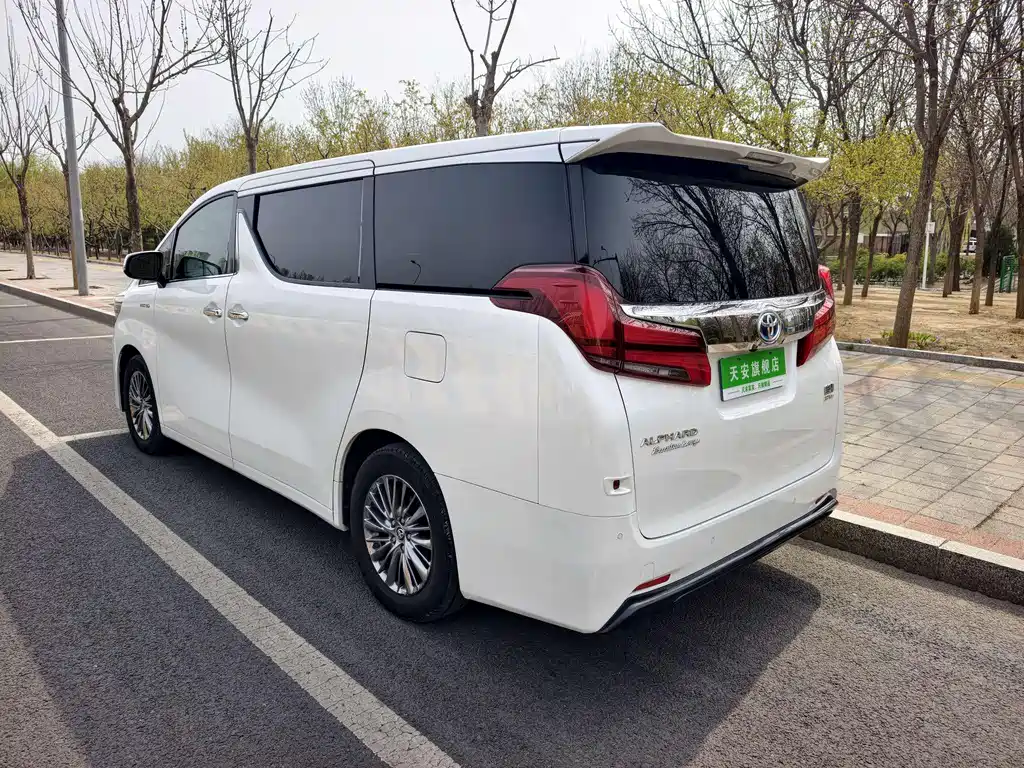 Toyota Alphard 2021 — фото 7