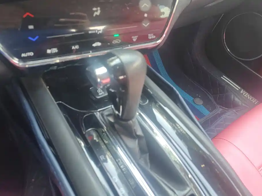 Honda Vezel 2015 — фото 16
