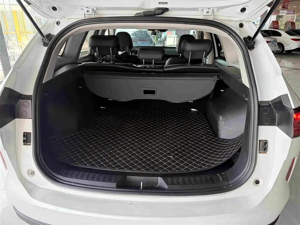 Haval H6 2023 — фото 13