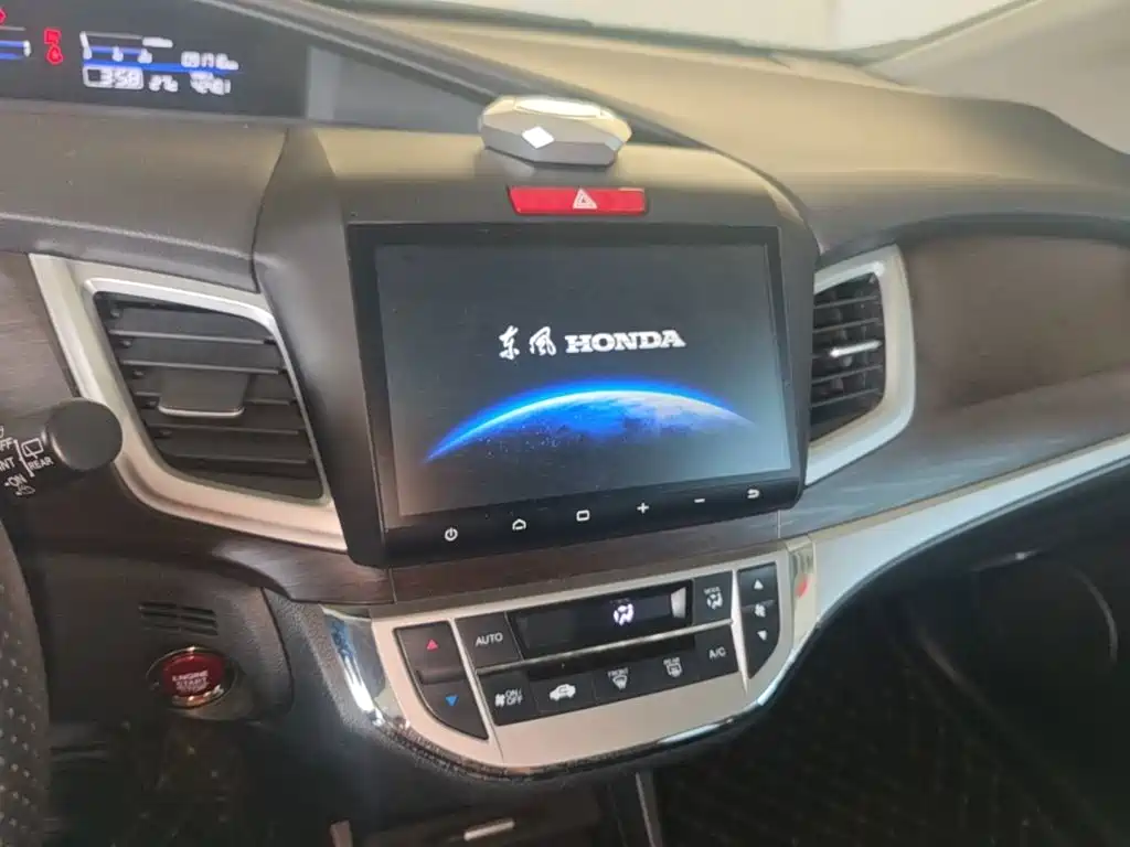 Honda Jade 2016 — фото 9