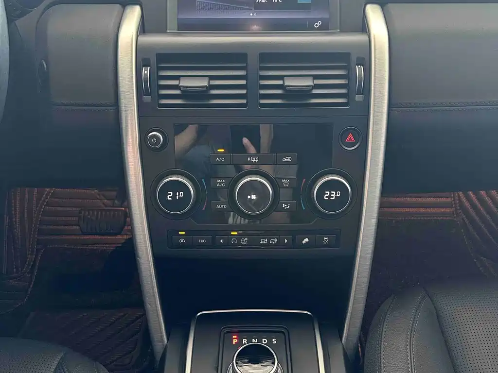 Land Rover Discovery Sport 2016 — фото 16