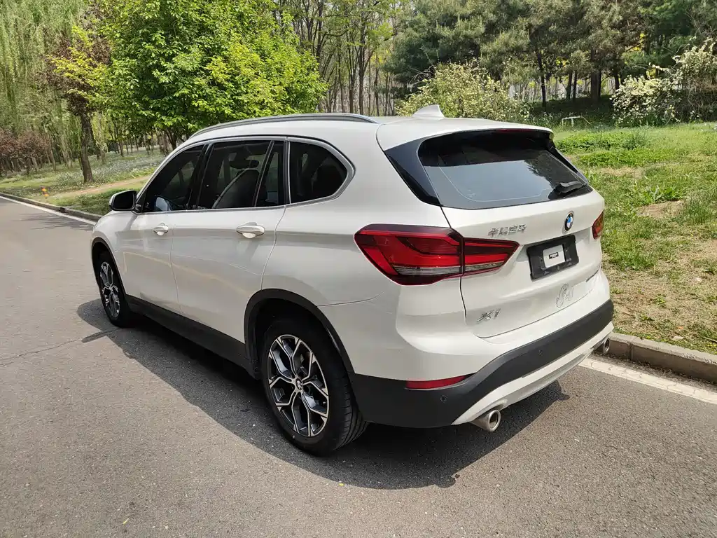 BMW X1 2021 — фото 6