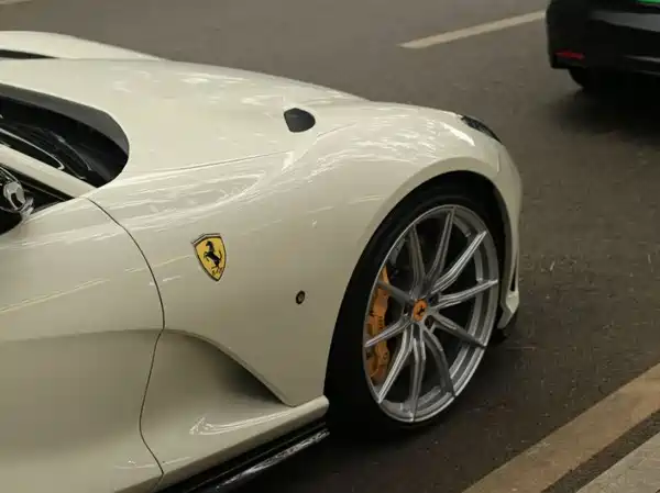 Ferrari 812 2019