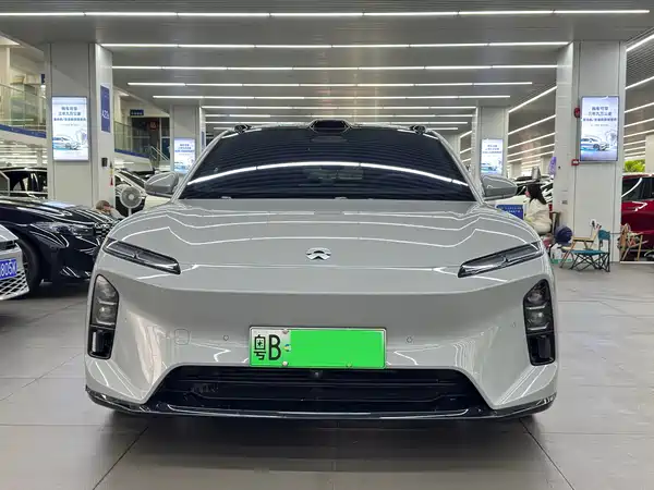 NIO ET5T 2025