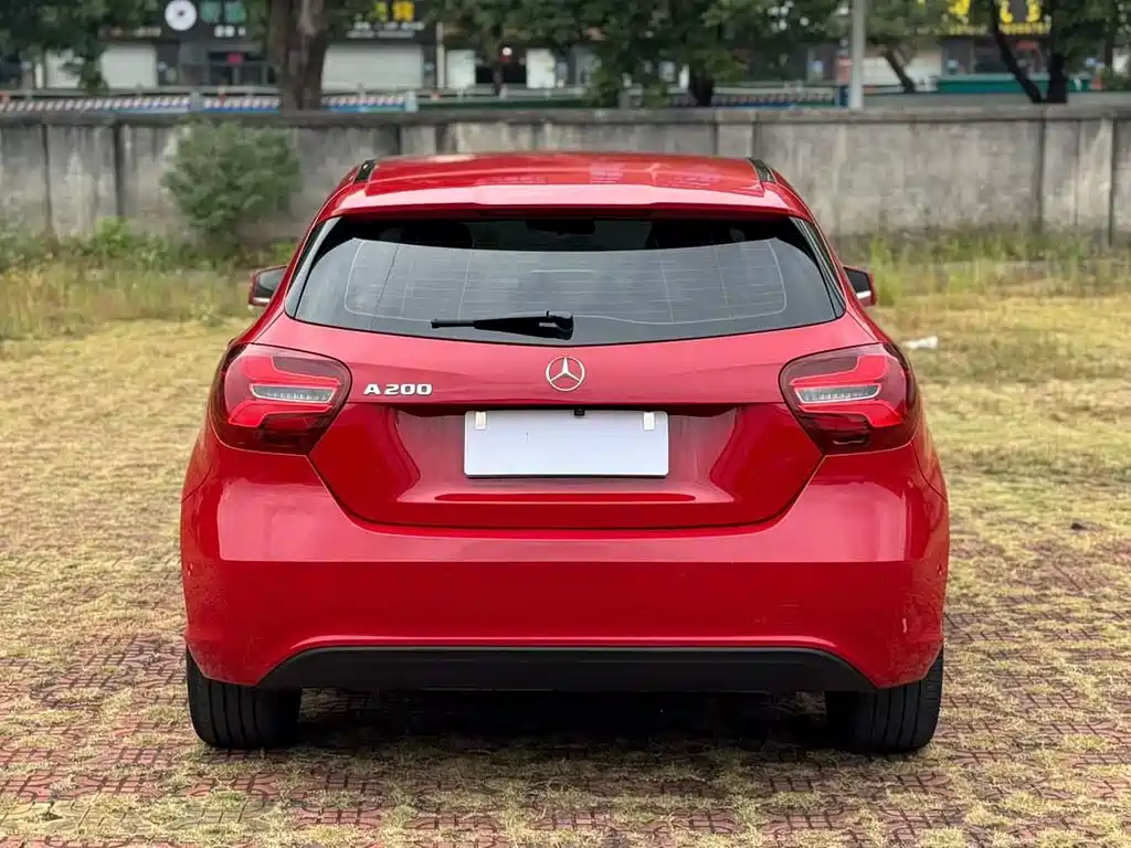 Mercedes-Benz A-Class 2018 — фото 8
