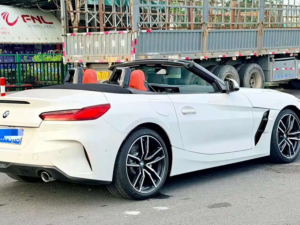 BMW Z4 2021 — фото 13