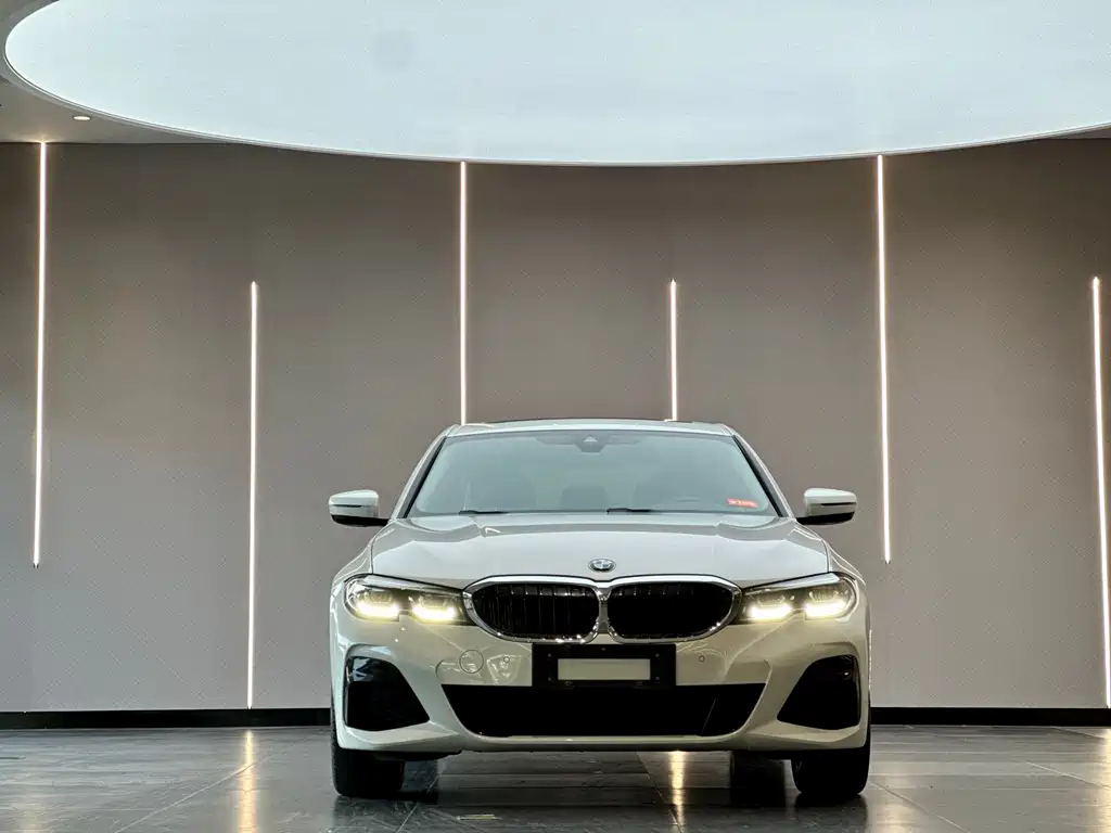 BMW 3 Series 2022