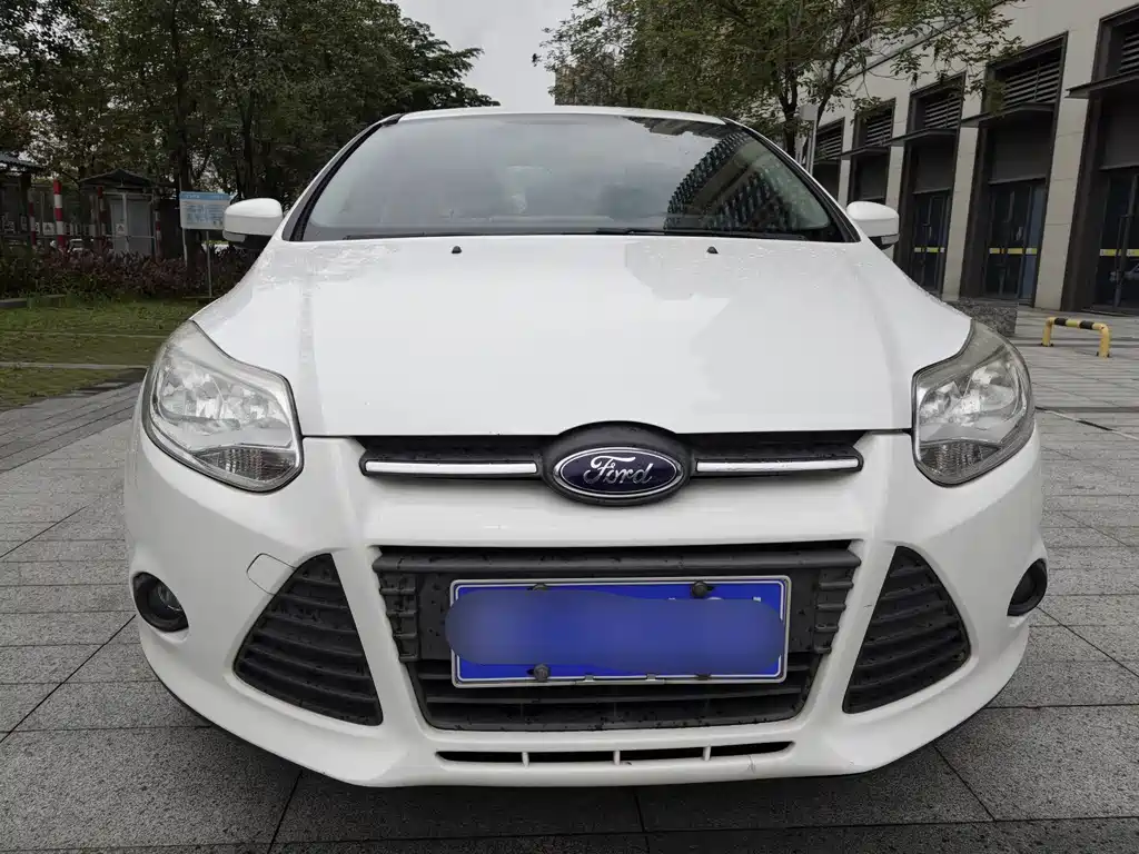 Ford Focus 2015 — фото 2