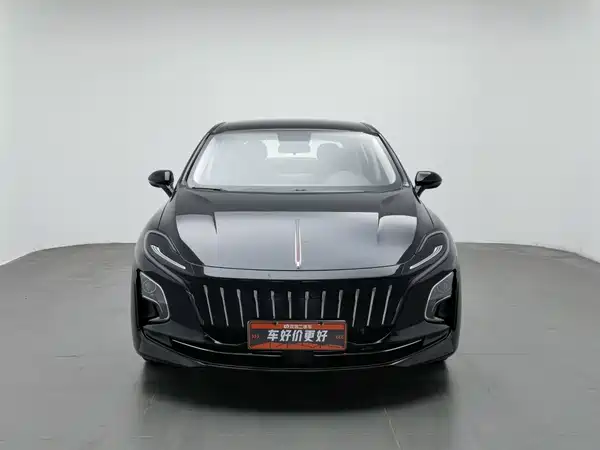 Hongqi E-QM5 2023