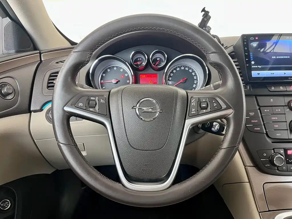 Opel Insignia 2013 — фото 7