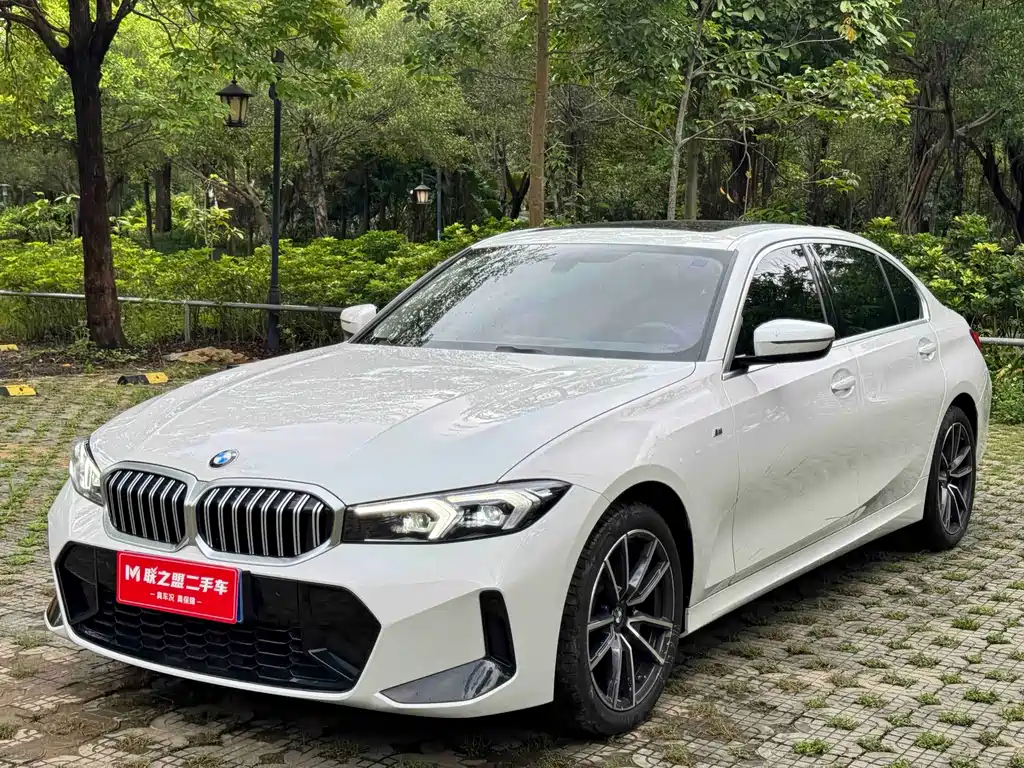 BMW 3 Series 2023 — фото 1