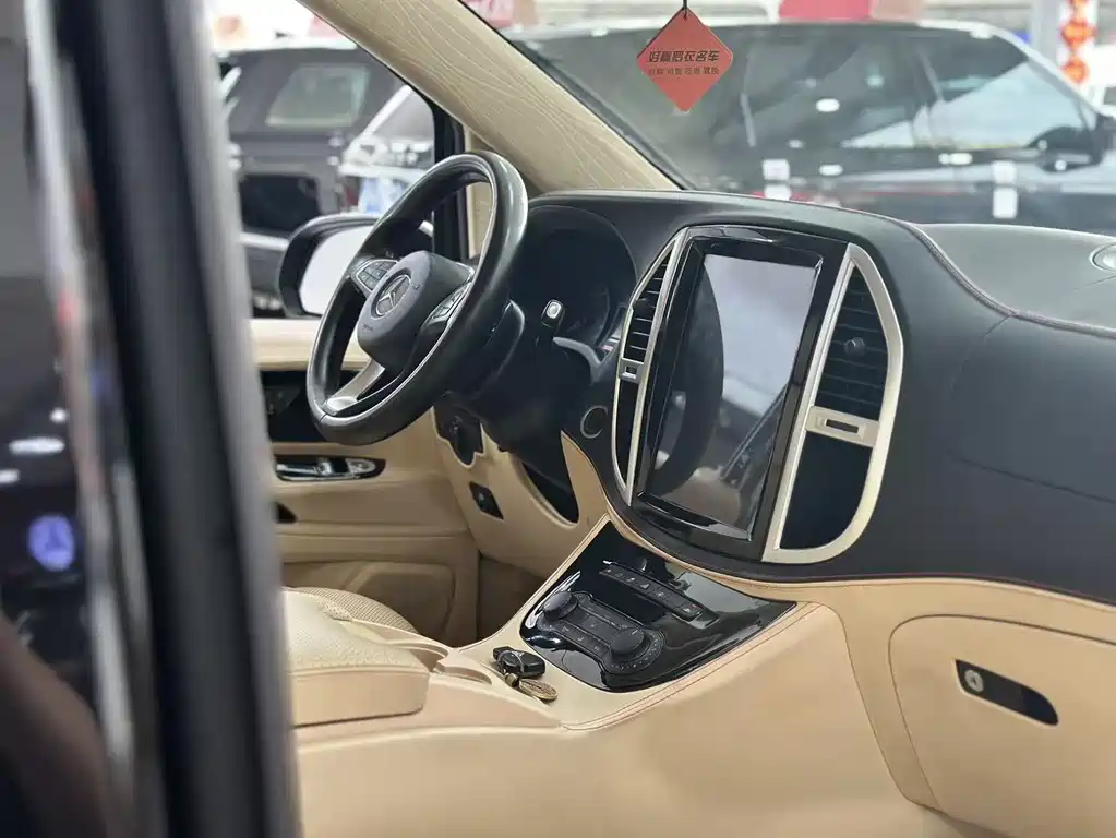 Mercedes-Benz  2018 — фото 10