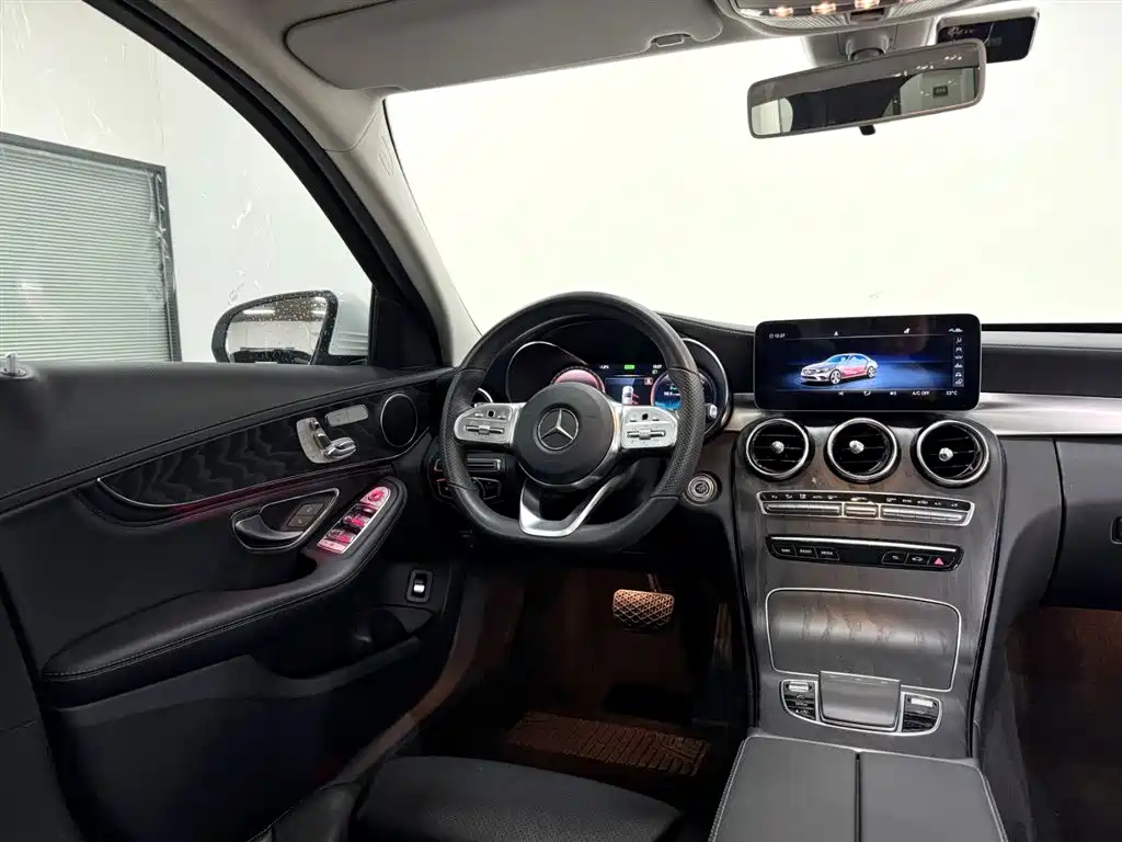 Mercedes-Benz C-Class 2020 — фото 20