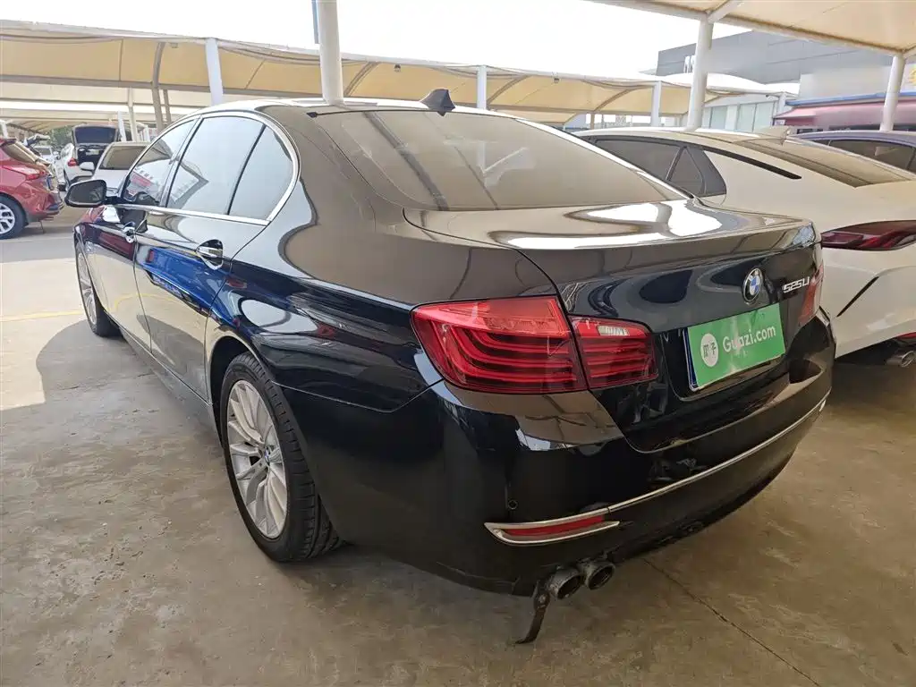 BMW 5 Series 2015 — фото 23