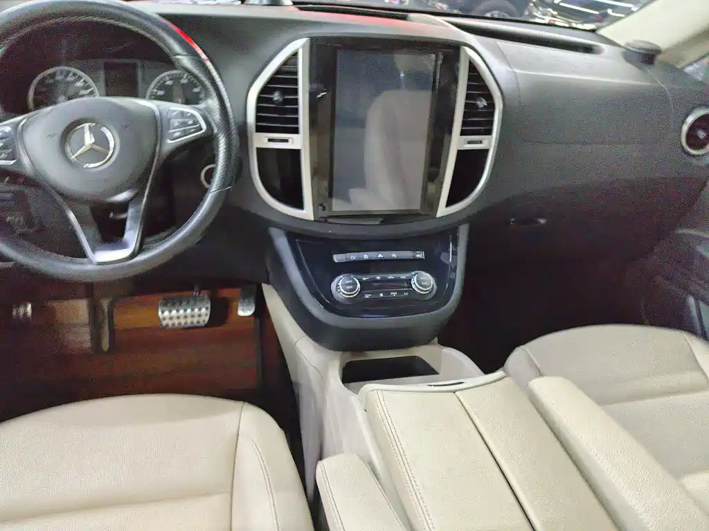 Mercedes-Benz Vito 2018 — фото 18