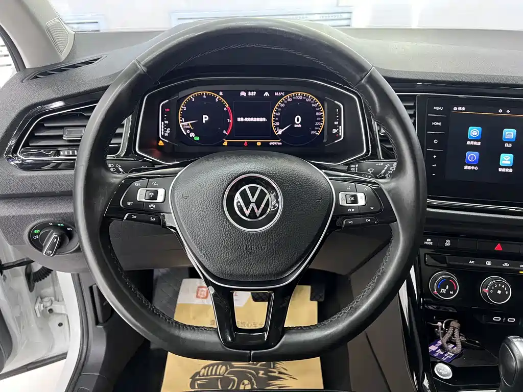 Volkswagen T-Roc 2022 — фото 12