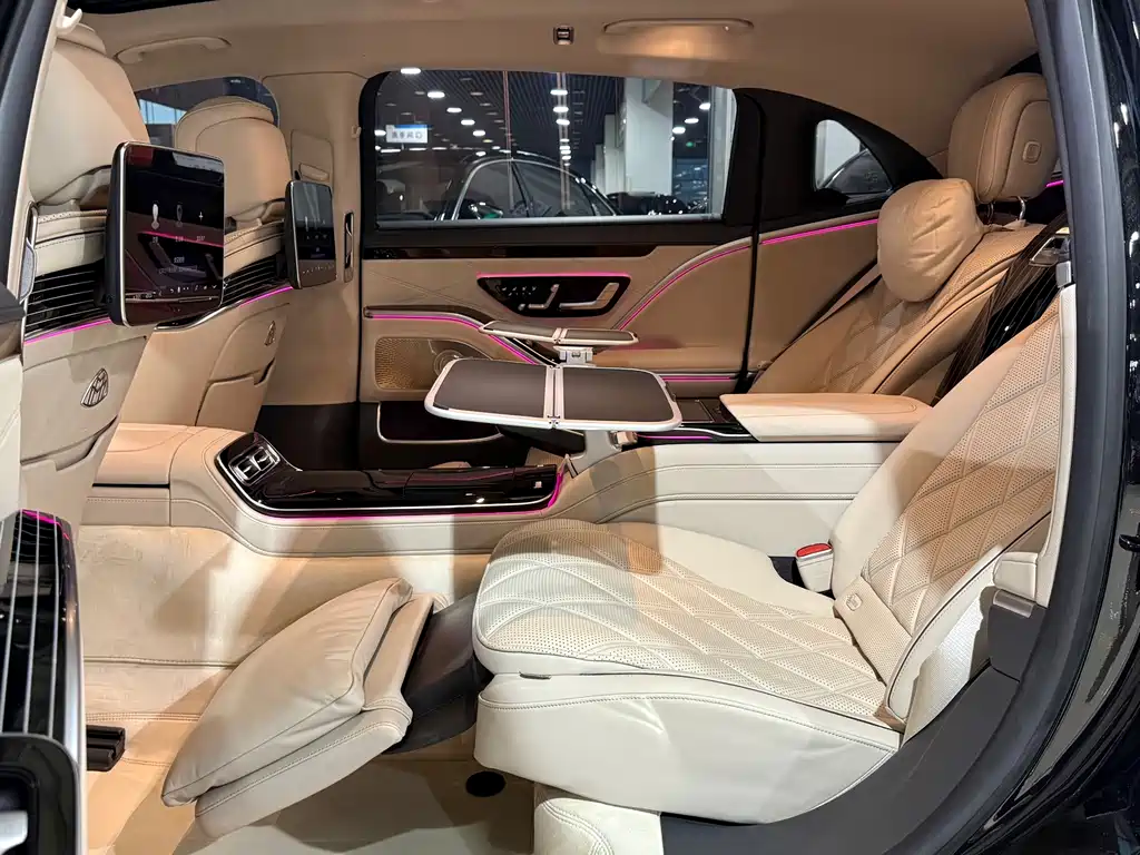 Mercedes-Benz Maybach S-Class 2022 — фото 9