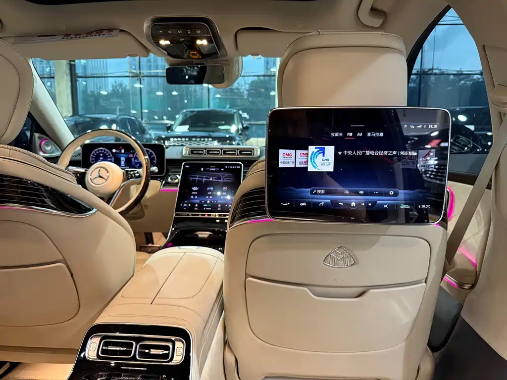 Mercedes-Benz Maybach S-Class 2022 — фото 13