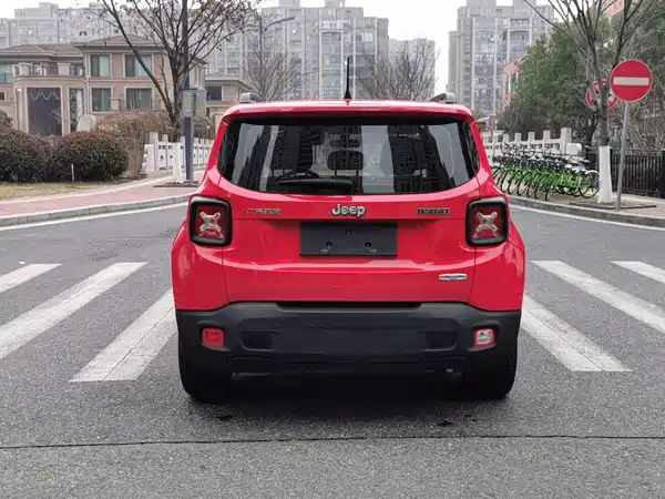 Jeep Freeman 2018