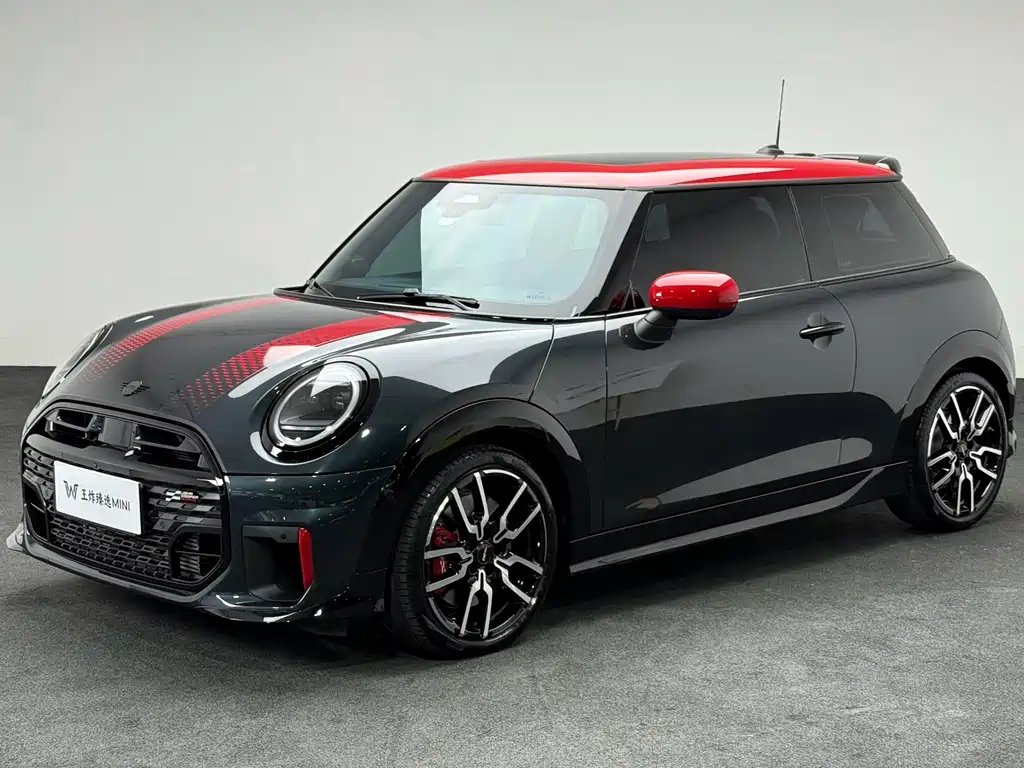 MINI JCW 2025