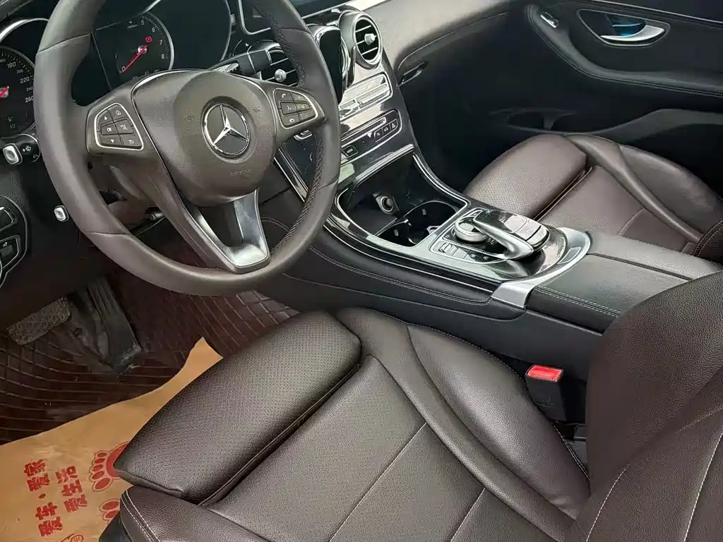 Mercedes-Benz GLC 2017 — фото 4