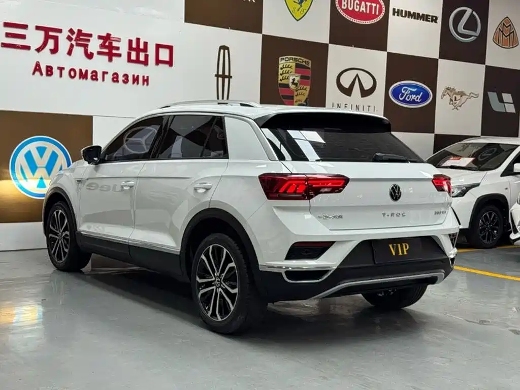 Volkswagen T-Roc 2023