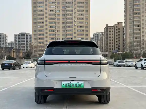 Leapmotor B10 2025