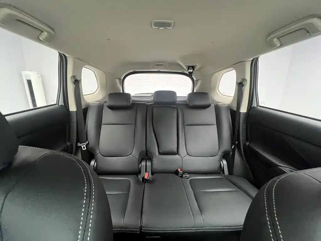 Mitsubishi Outlander 2021 — фото 13