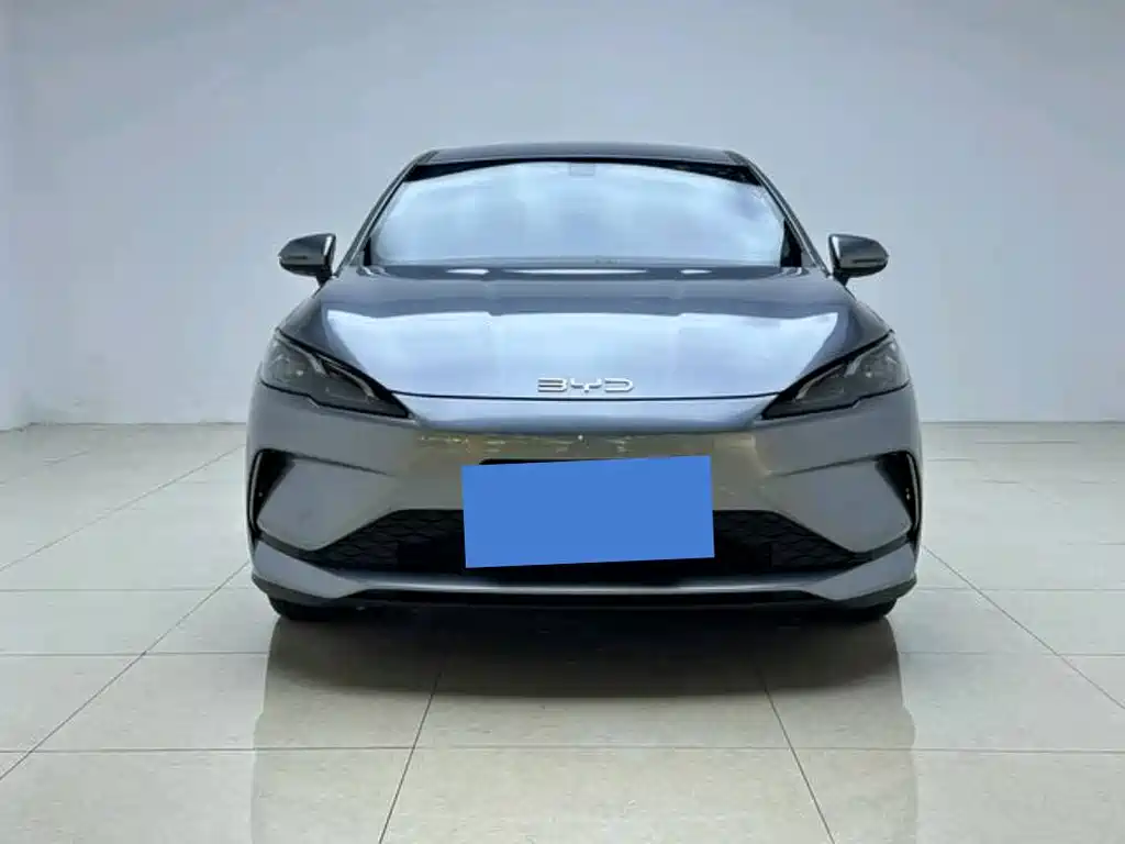 BYD Seal 05 DM-i 2025 — фото 1