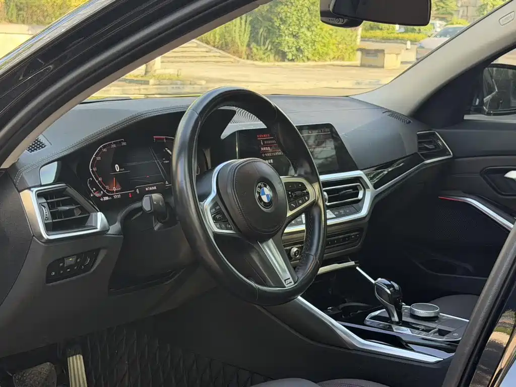 BMW 3 Series 2021 — фото 16