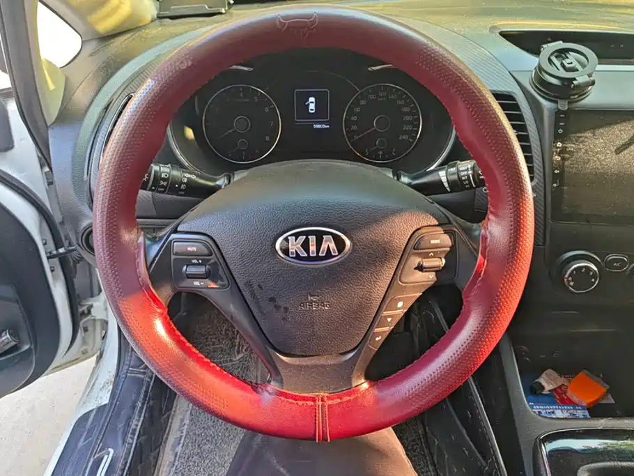 Kia K3 2018 — фото 15