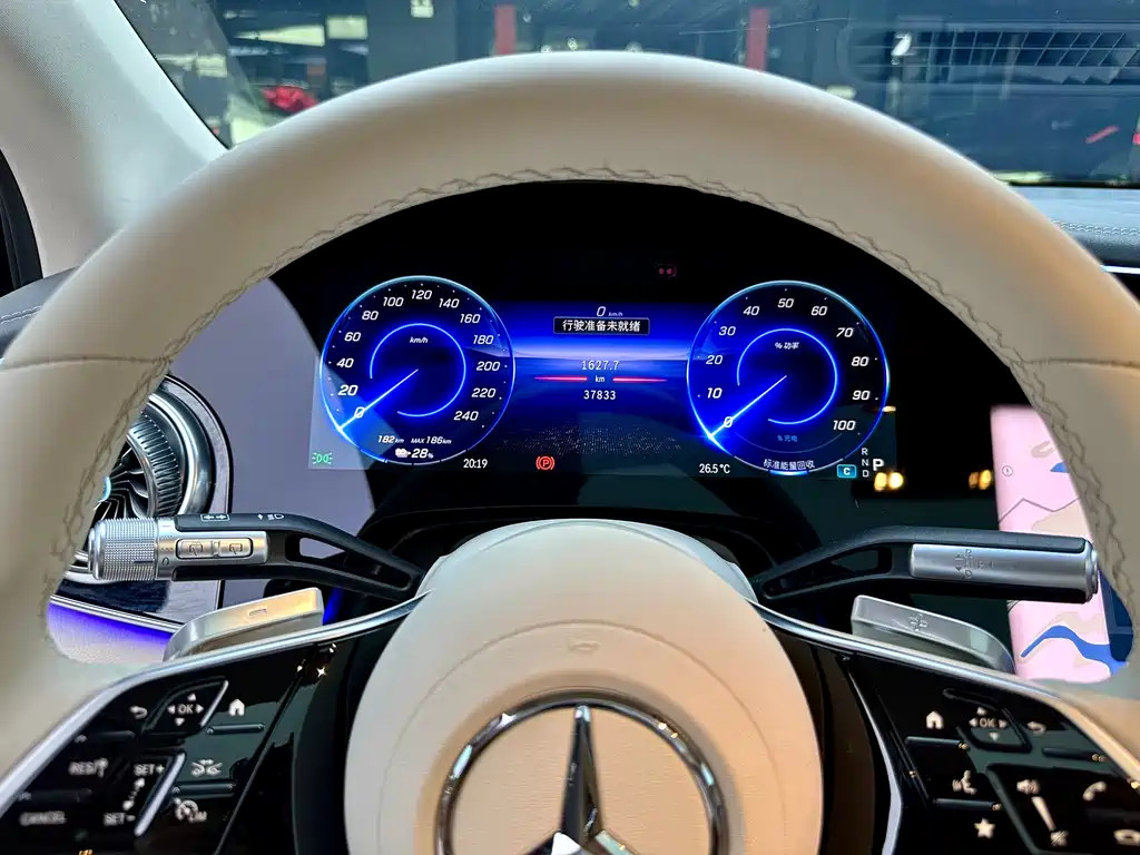 Mercedes-Benz EQS SUV 2023 — фото 17