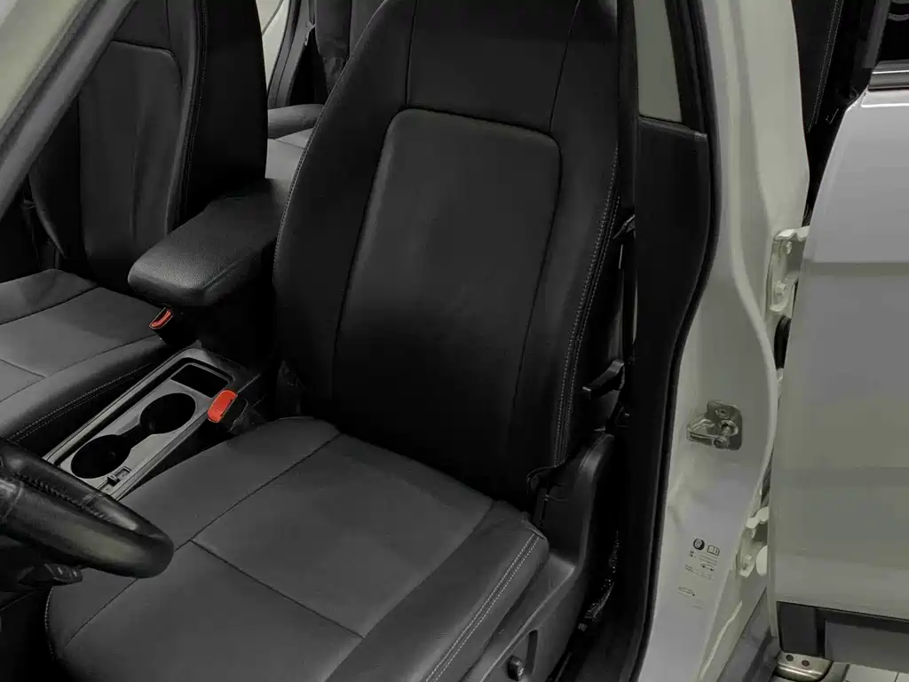 Chevrolet Captiva 2013 — фото 16