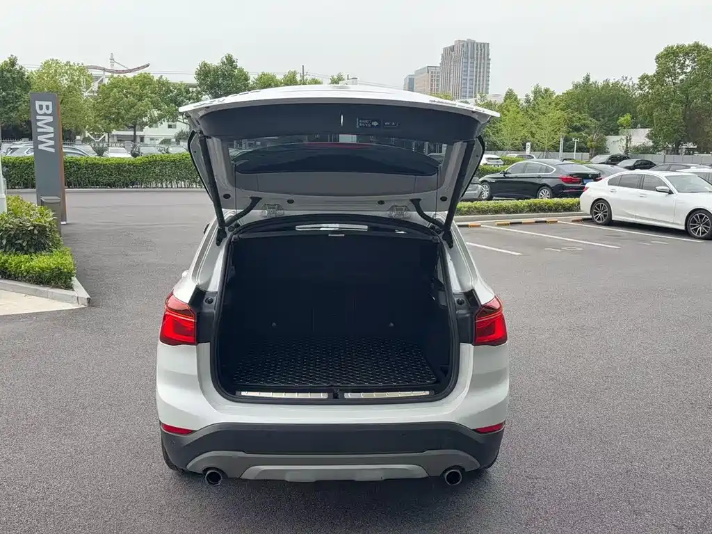 BMW X1 2018 — фото 13