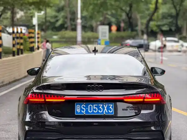 Audi A7L 2023