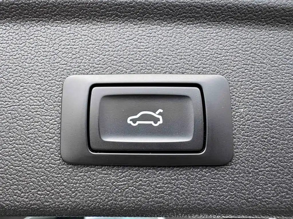 Audi A3 2021 — фото 23