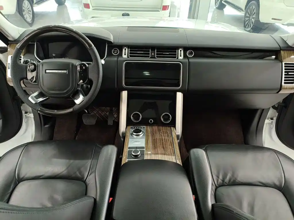Land Rover Range Rover 2019 — фото 13