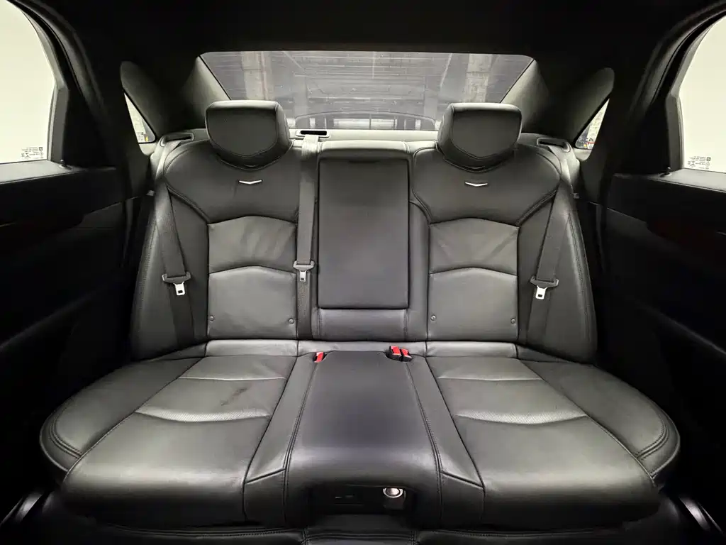Cadillac CT6 2023 — фото 17