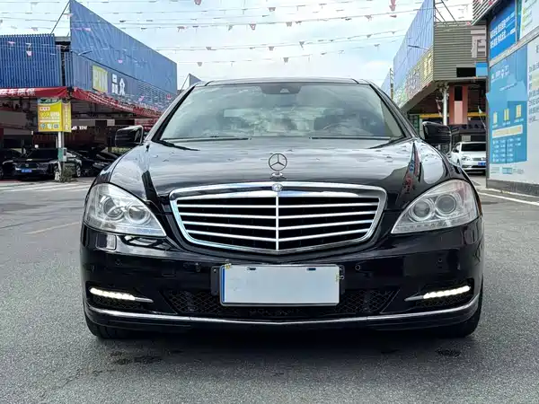 Mercedes-Benz S-Class 2012