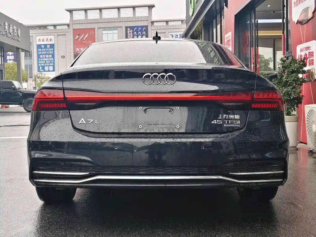 Audi A7L 2025 — фото 3